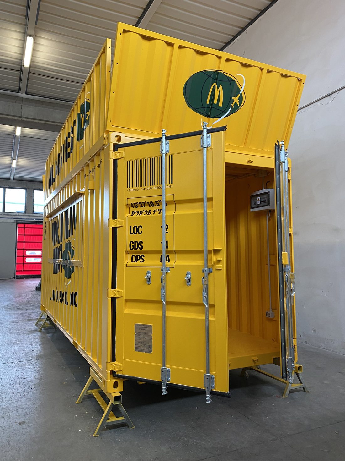 Container giallo allestito