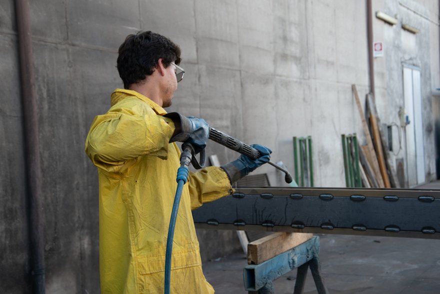 Lavaggio e decapaggio del materiale